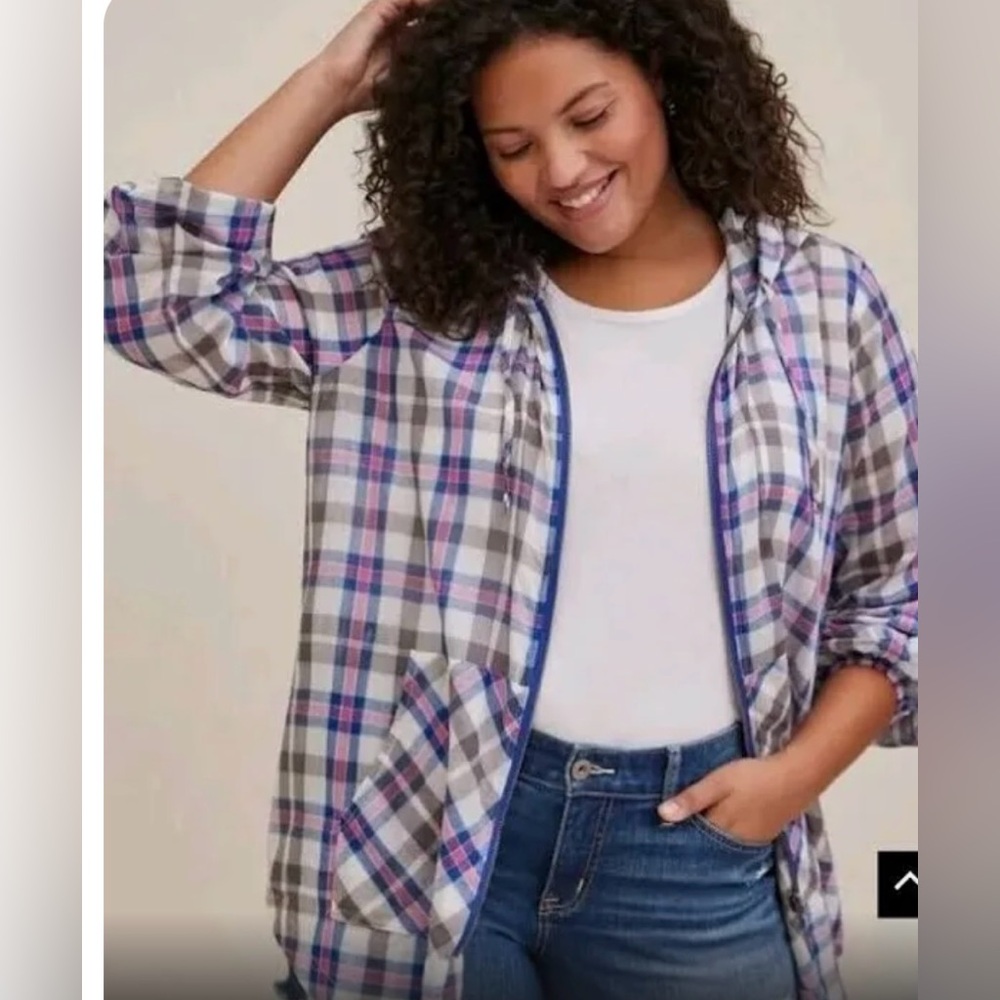 NWT TORRID lightweight longline jacket. Size 2.